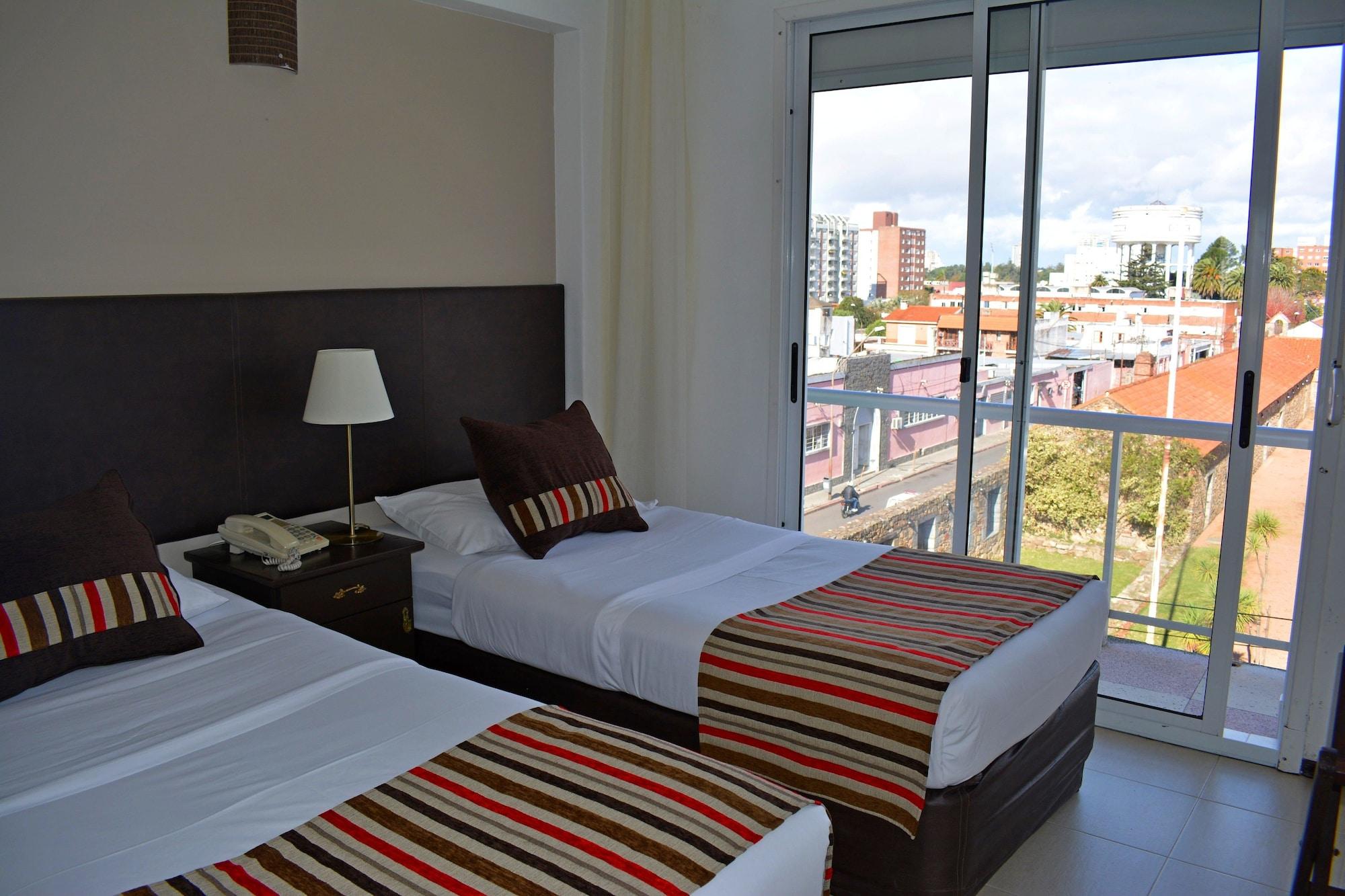 De La Plaza Hotel Maldonado Exterior photo