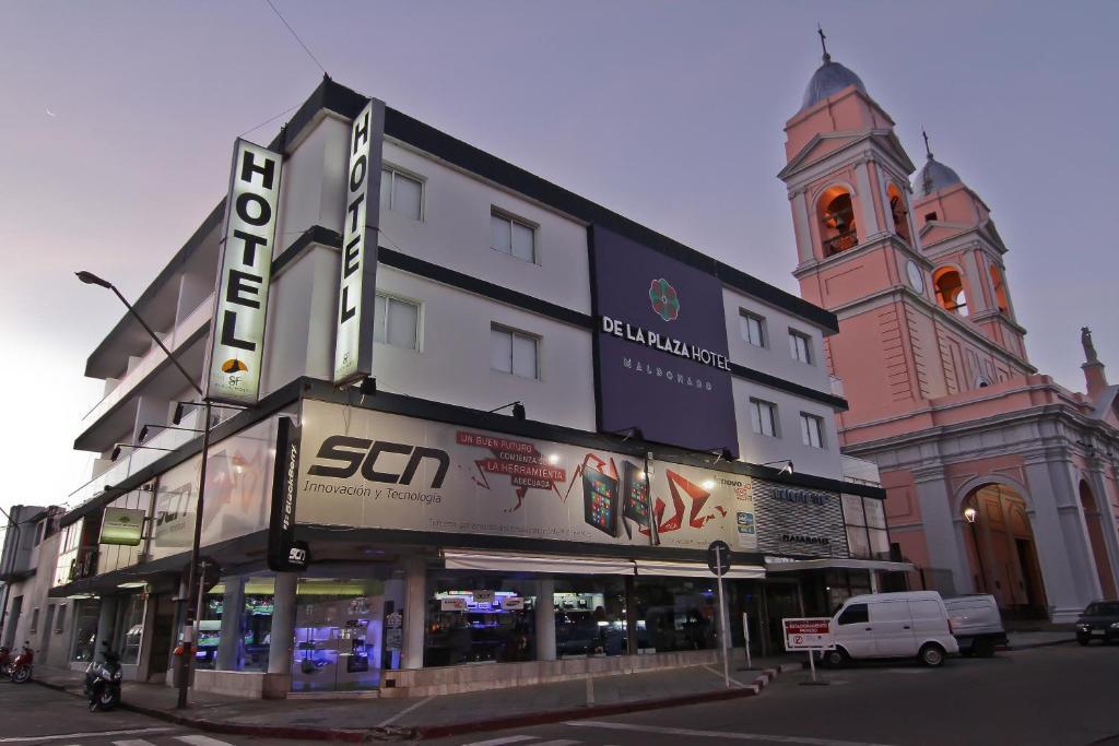 De La Plaza Hotel Maldonado Exterior photo
